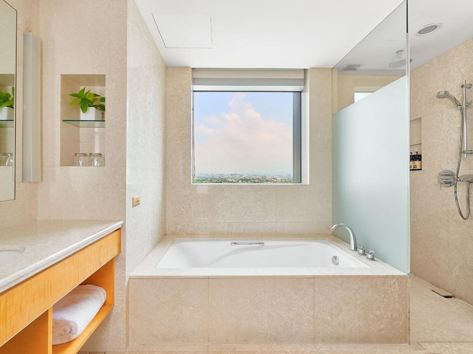 Shower, Bathroom, Bath, towels