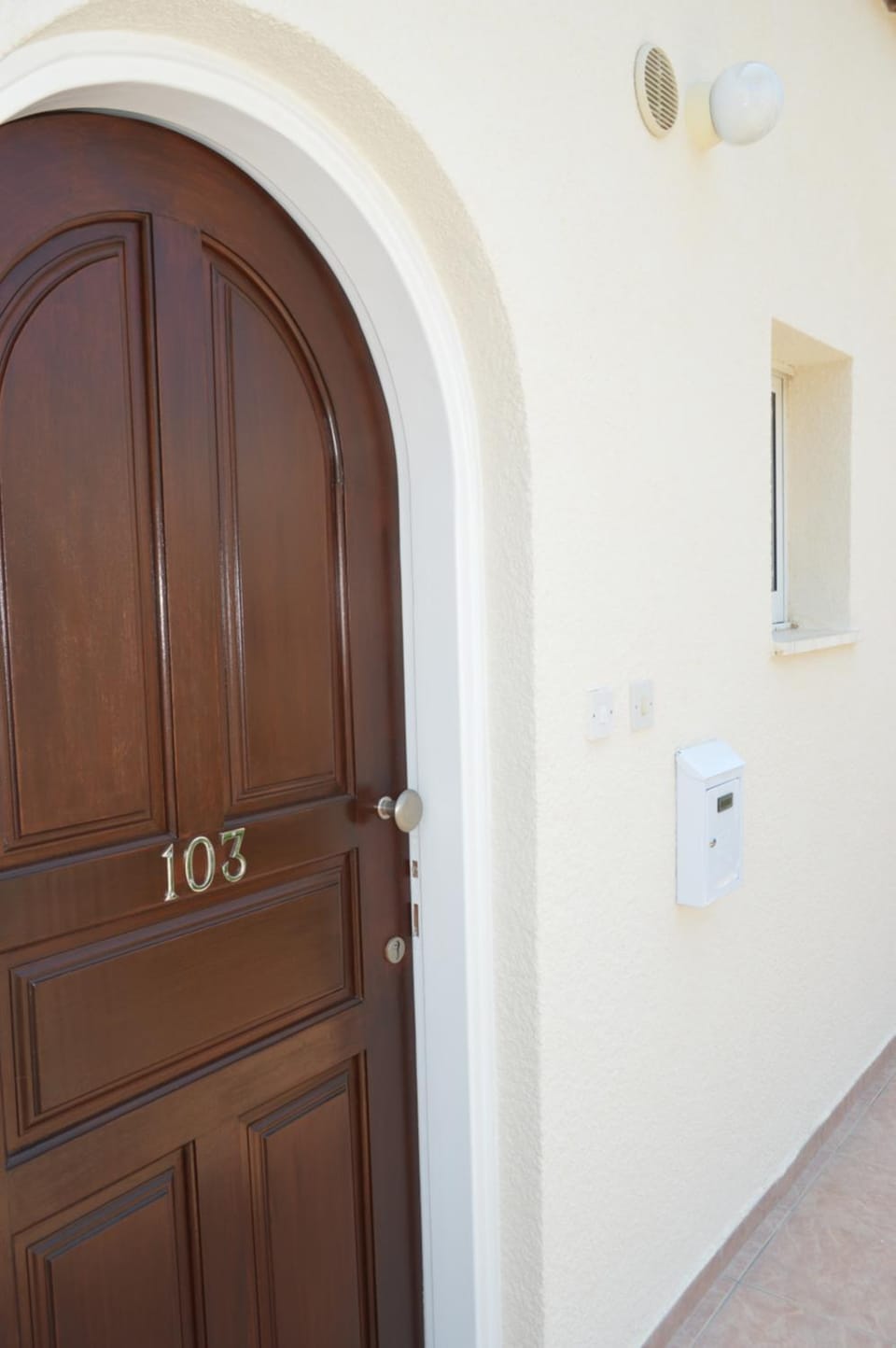Facade/entrance