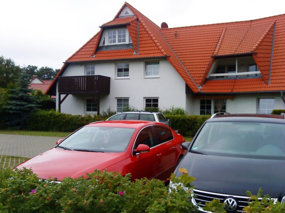 Property building, Parking