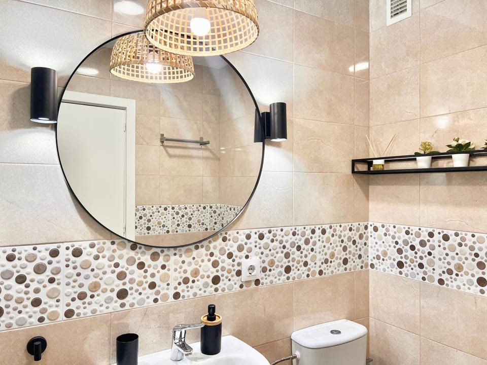 Shower, Bathroom, towels