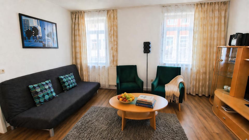 Living room, Photo of the whole room