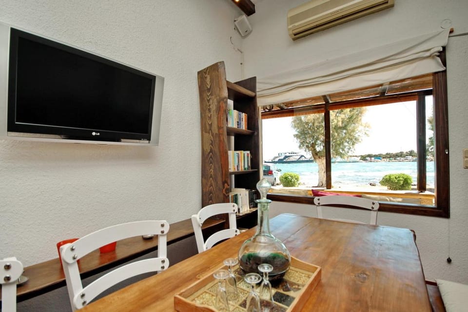 Library, Lobby or reception