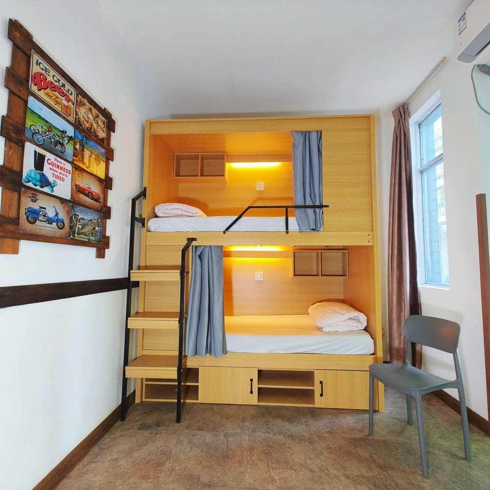 bunk bed