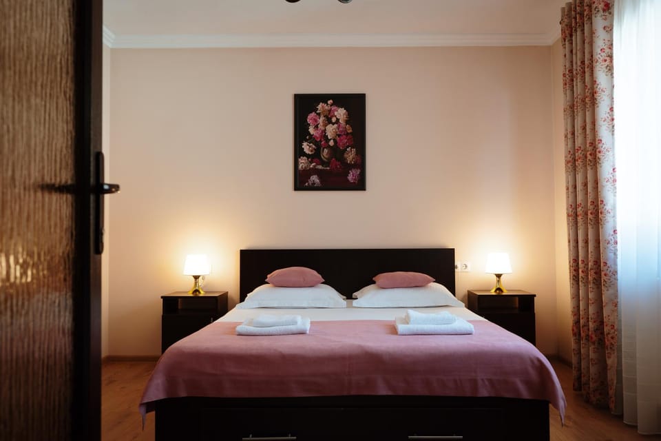 Vila Rodica Transalpina Bed and Breakfast in Romania