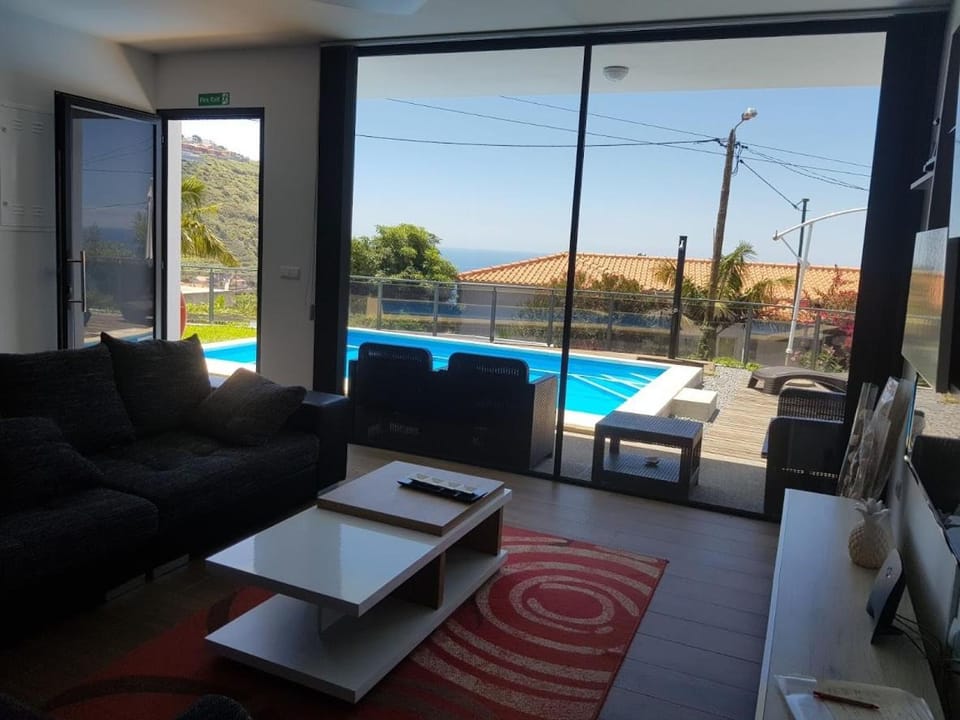 migs'place Villa in Madeira District