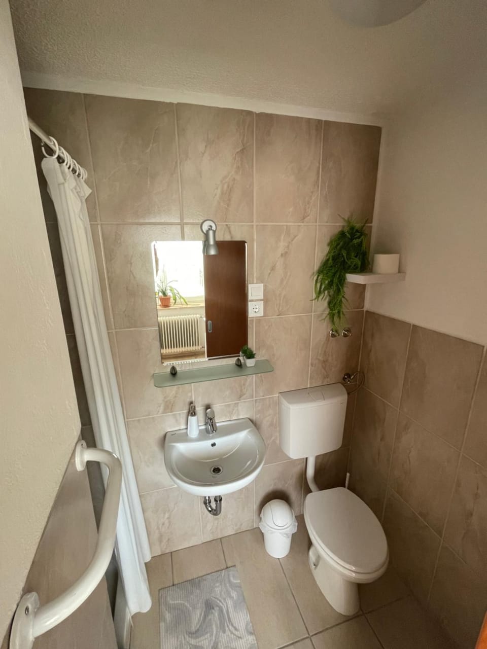 Patio, Bathroom