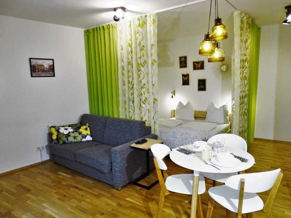 City by BestChoice - FREE Parking - Self Check-in Apartment in Graz