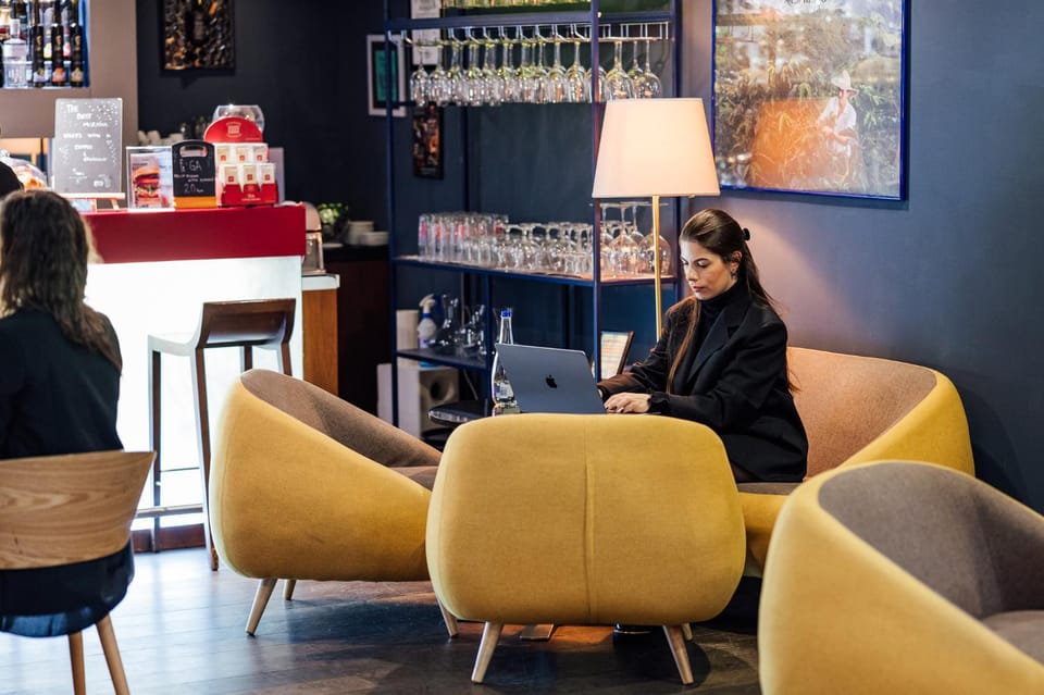 Lounge or bar