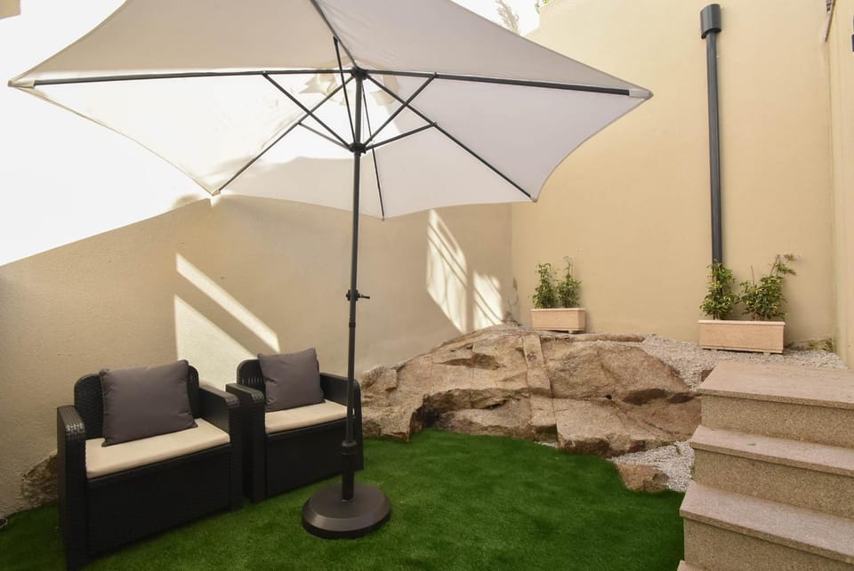 Garden, Balcony/Terrace