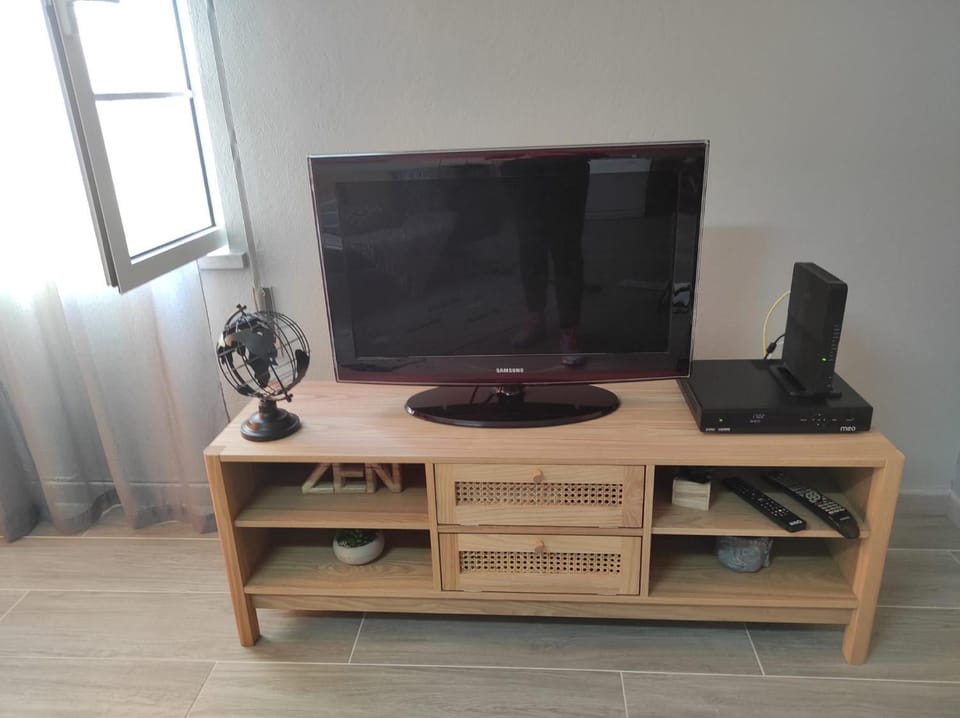 TV and multimedia, View (from property/room), locker