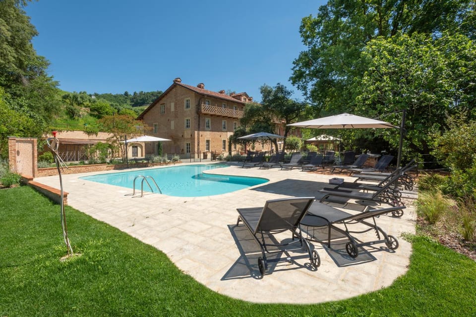 Property building, Swimming pool