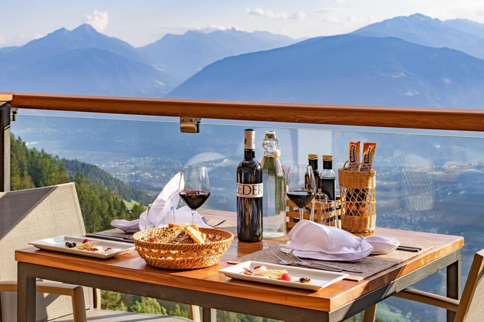 Food and drinks, Mountain view, Alcoholic drinks