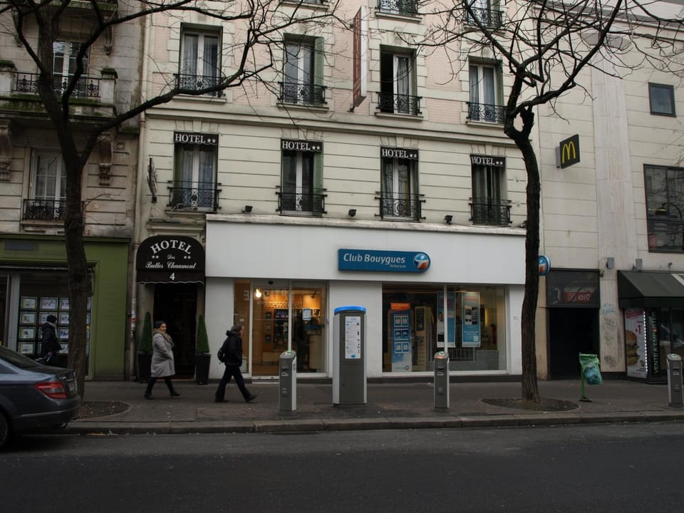 Facade/entrance