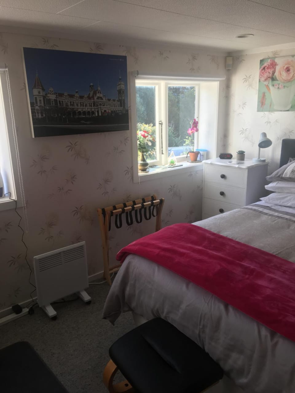 Sharyn’s B & B Bed and Breakfast in Dunedin