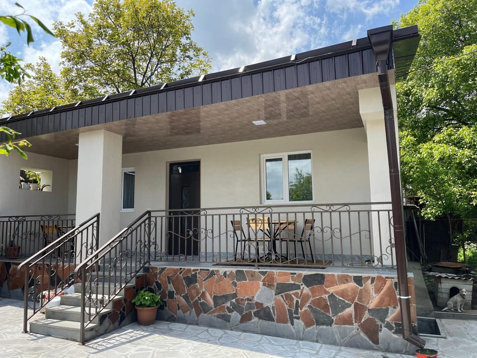 Inexpensive house Bed and Breakfast in Armenia
