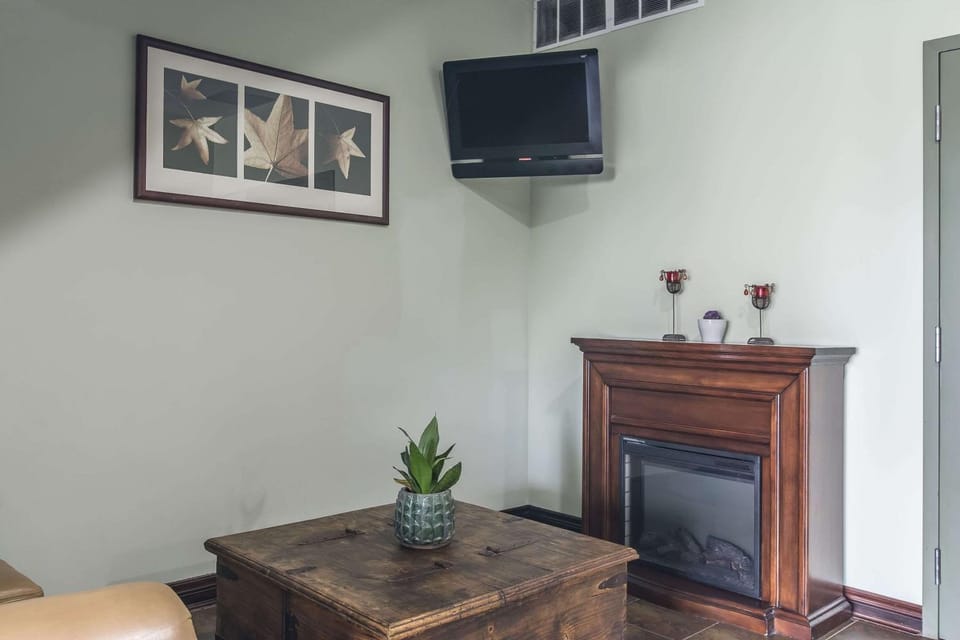 Lobby or reception, On site