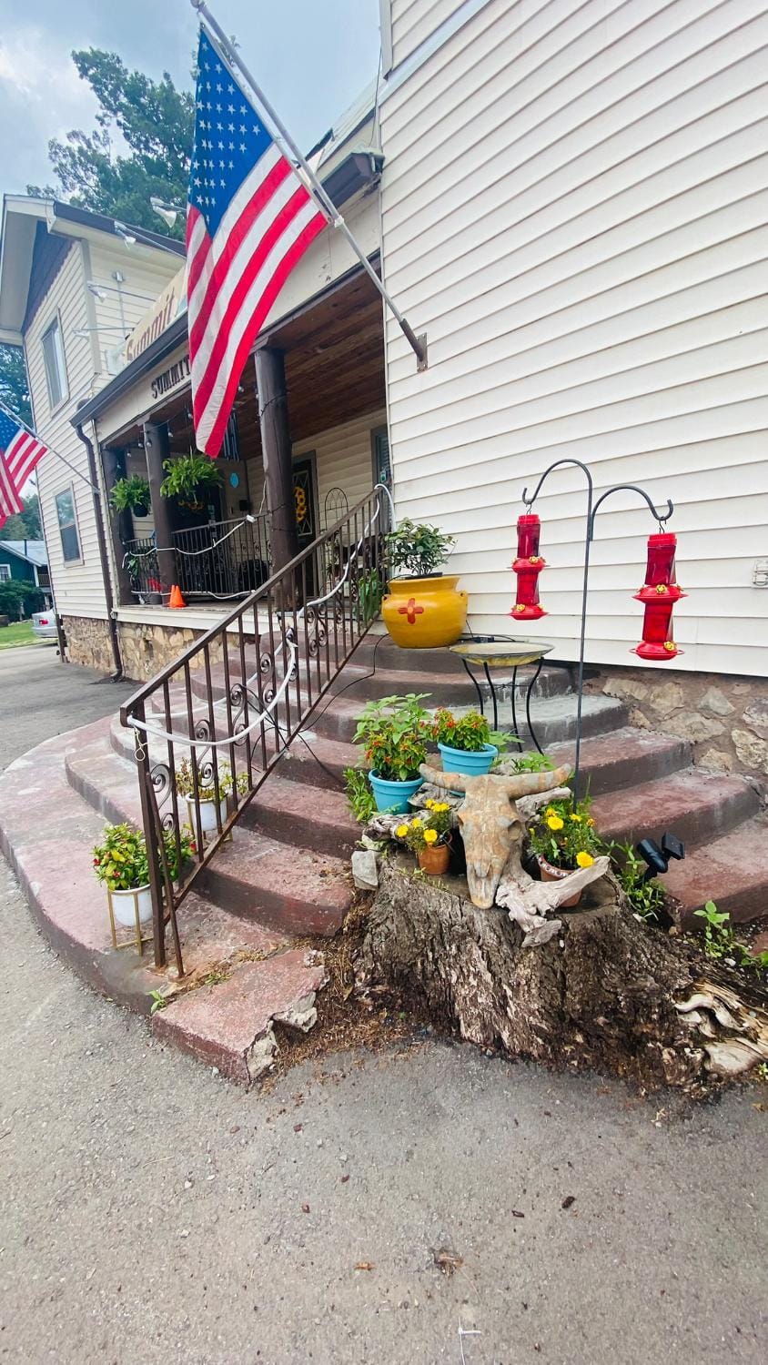 Patio, Facade/entrance, Summer