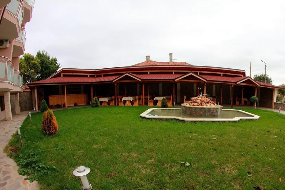 Property building, Garden
