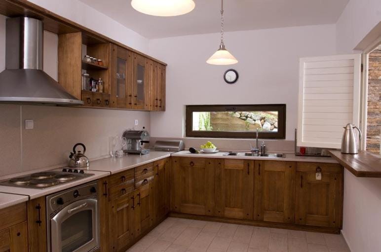 Coffee/tea facilities, Kitchen or kitchenette, Communal kitchen