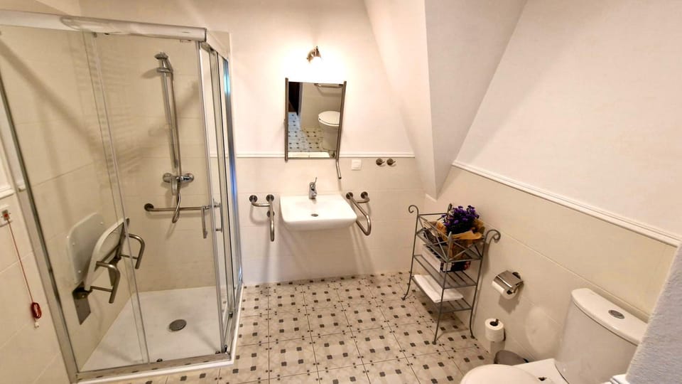 Shower, Bathroom