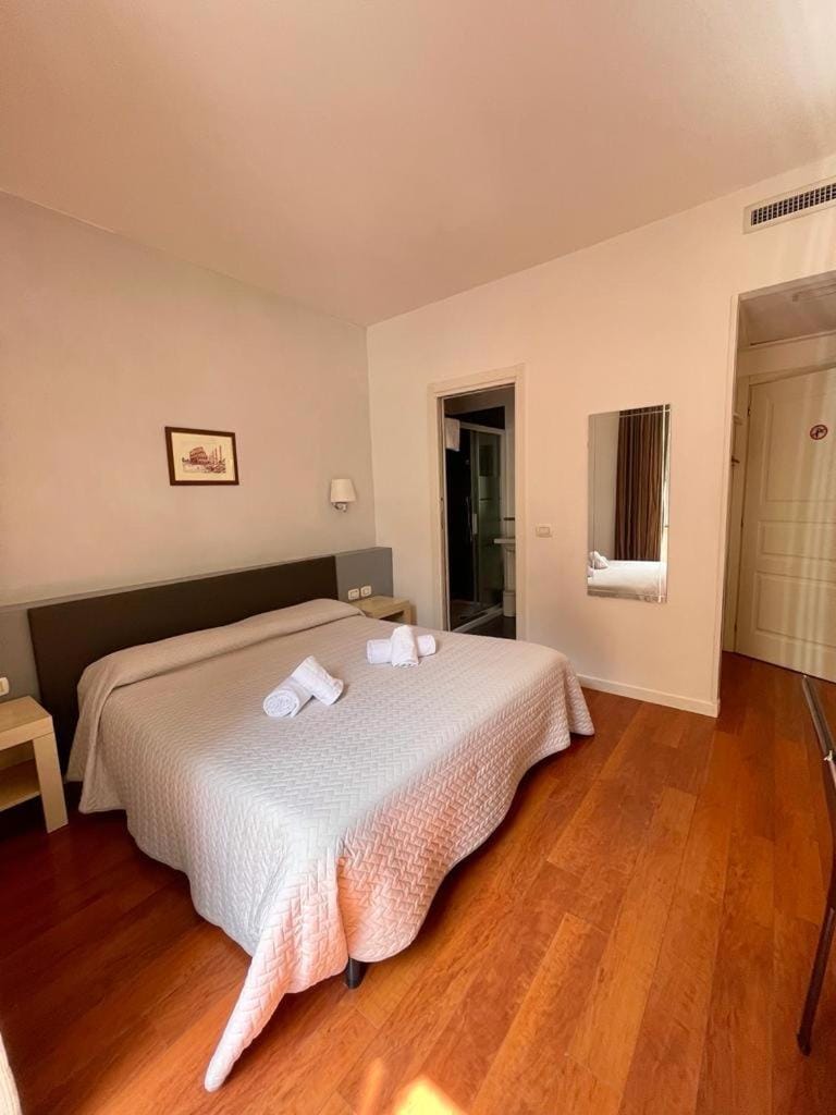 Elle Cavour Guest House Bed and Breakfast in Rome
