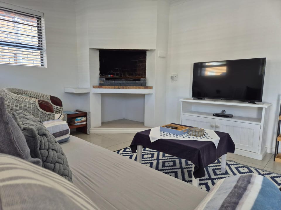 Property building, Lounge or bar