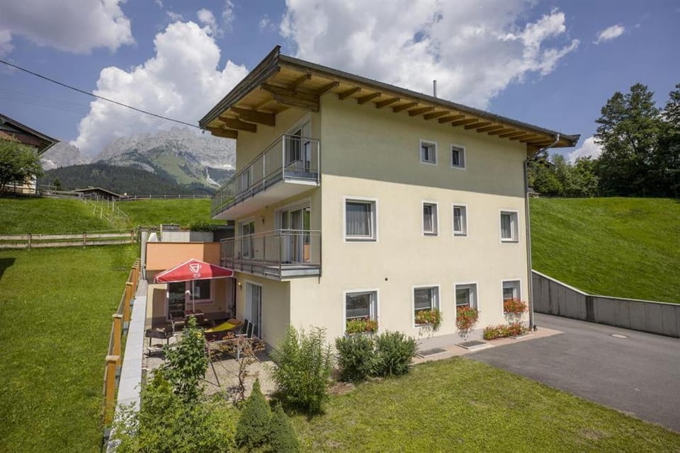 Property building, Day