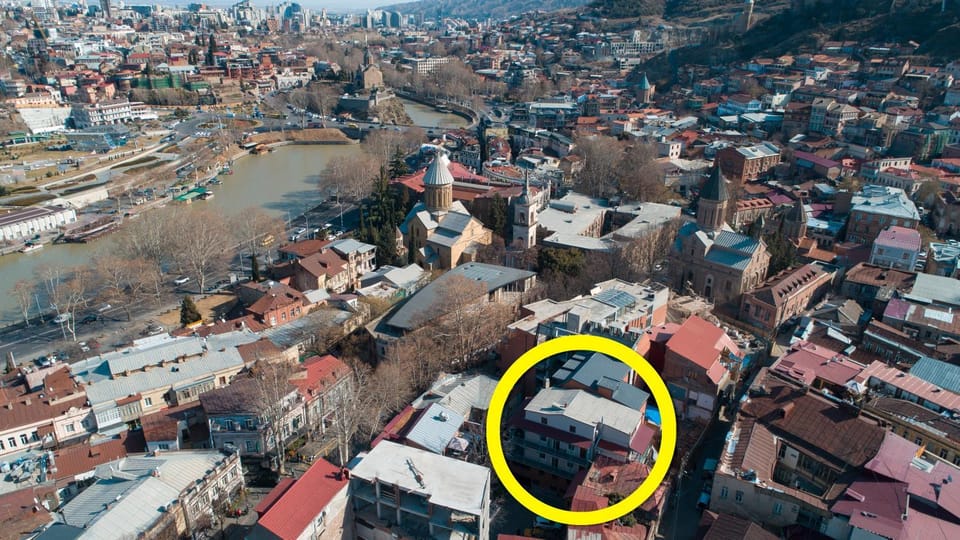 City view, Street view