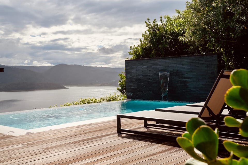 Pool view, Swimming pool, sunbed