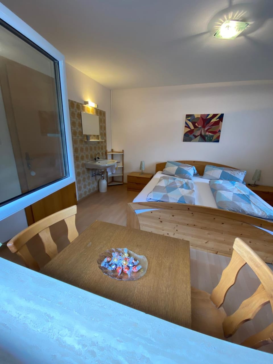 Bed, Photo of the whole room, Bedroom