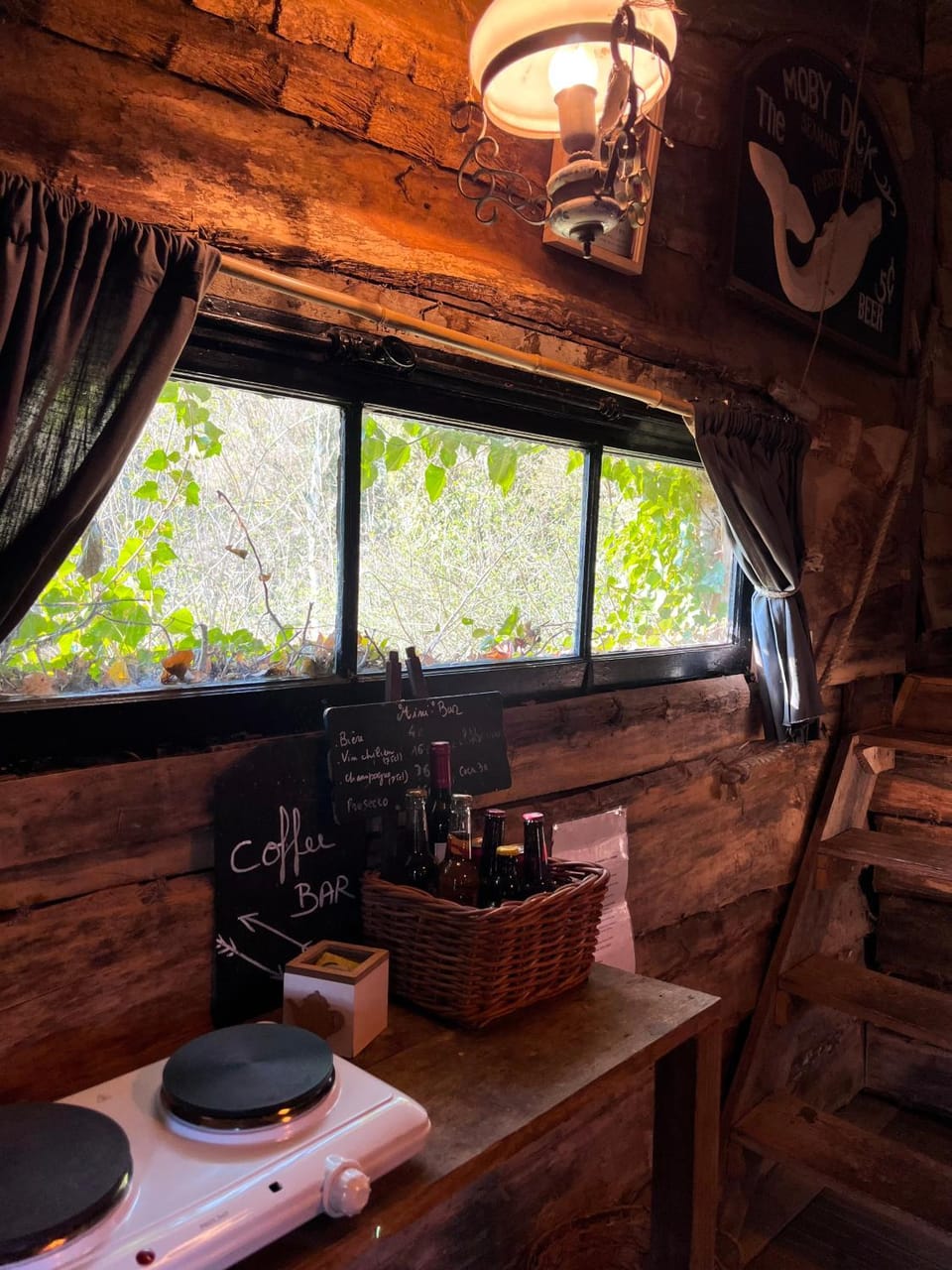 La Cabane Aux Loups Chalet in Île-de-France