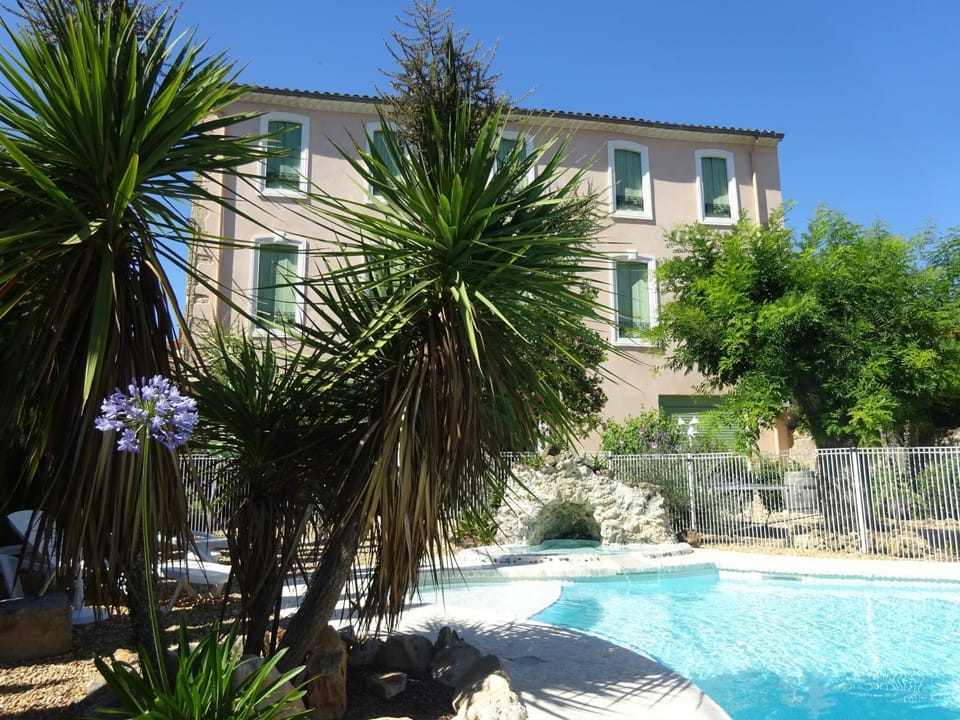 Property building, Pool view, Swimming pool, Swimming pool