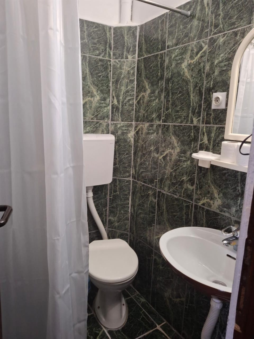 Casa Bianca Bed and Breakfast in Montenegro