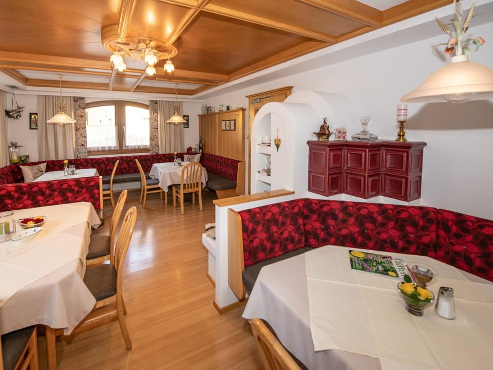 Restaurant/places to eat, Breakfast