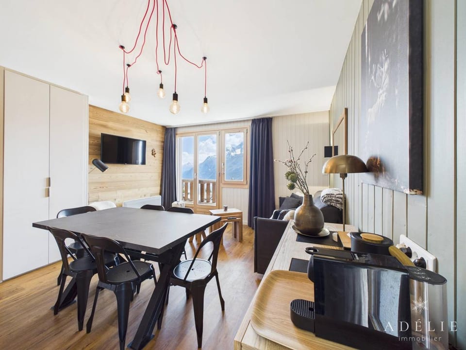 Appartement 2 Pièces Cabine pour 6 Personnes - Skis aux Pieds, Balcons, Parking, WIFI ! - FR-1-398-548 Cabin in Montvalezan