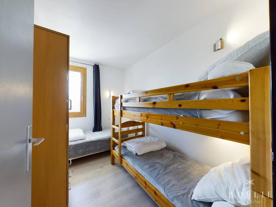 Appartement moderne 5 pers, skis aux pieds, parking inclus - FR-1-398-567 Apartment in Montvalezan