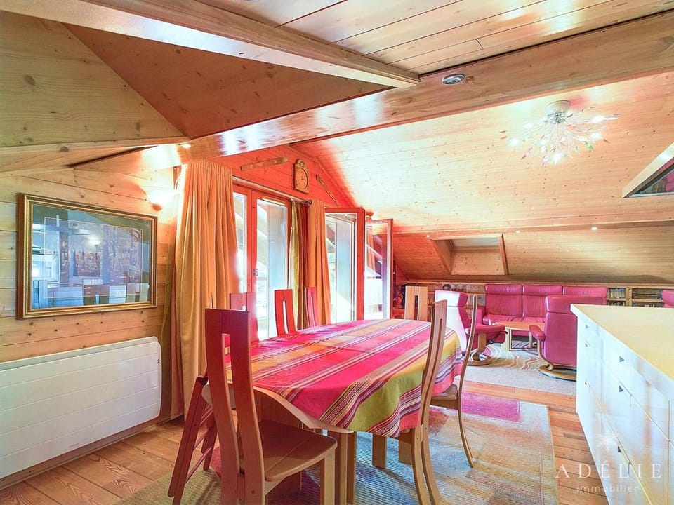 Duplex haut de gamme 8 pers avec balcons et parking, proche des pistes et commerces Apartment in Montvalezan