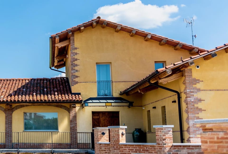 Property building, Day