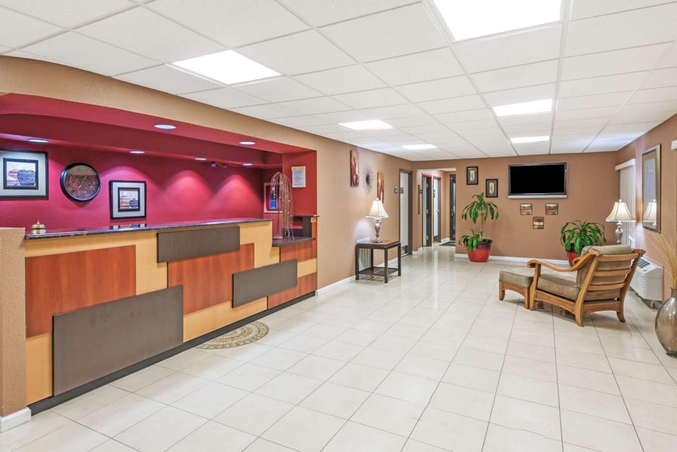 Lobby or reception, On site