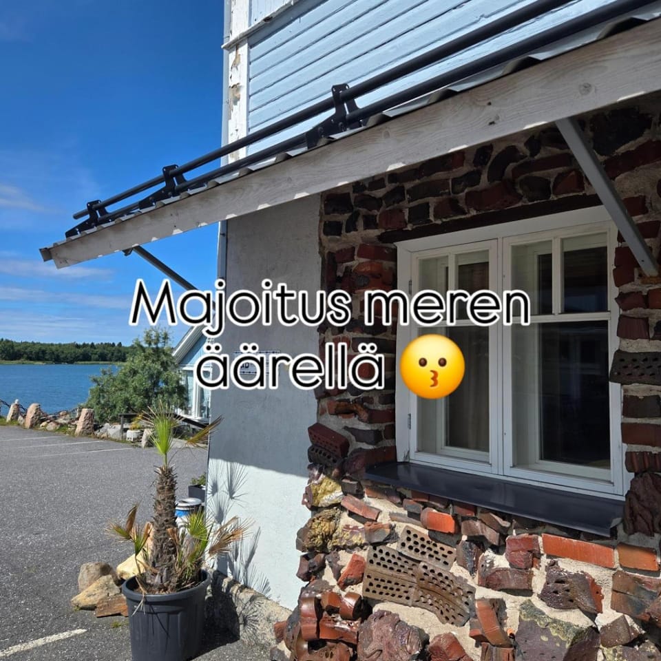 Sininen Hetki 4 x Sea Front Rooms Inn in Finland