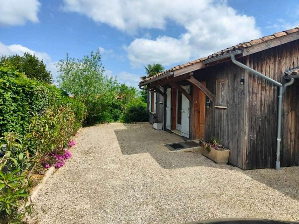 Gîte Les Bourdettes House in Occitanie