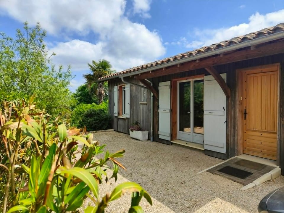 Gîte Les Bourdettes House in Occitanie