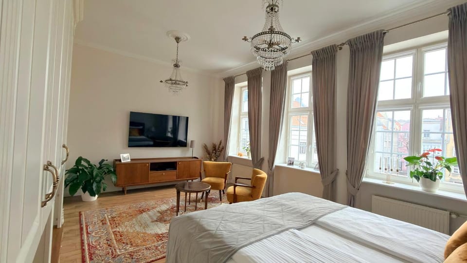Gdansk Old Town Olives Marina Apt 2 min walk to Motlawa River Apartment in Gdansk