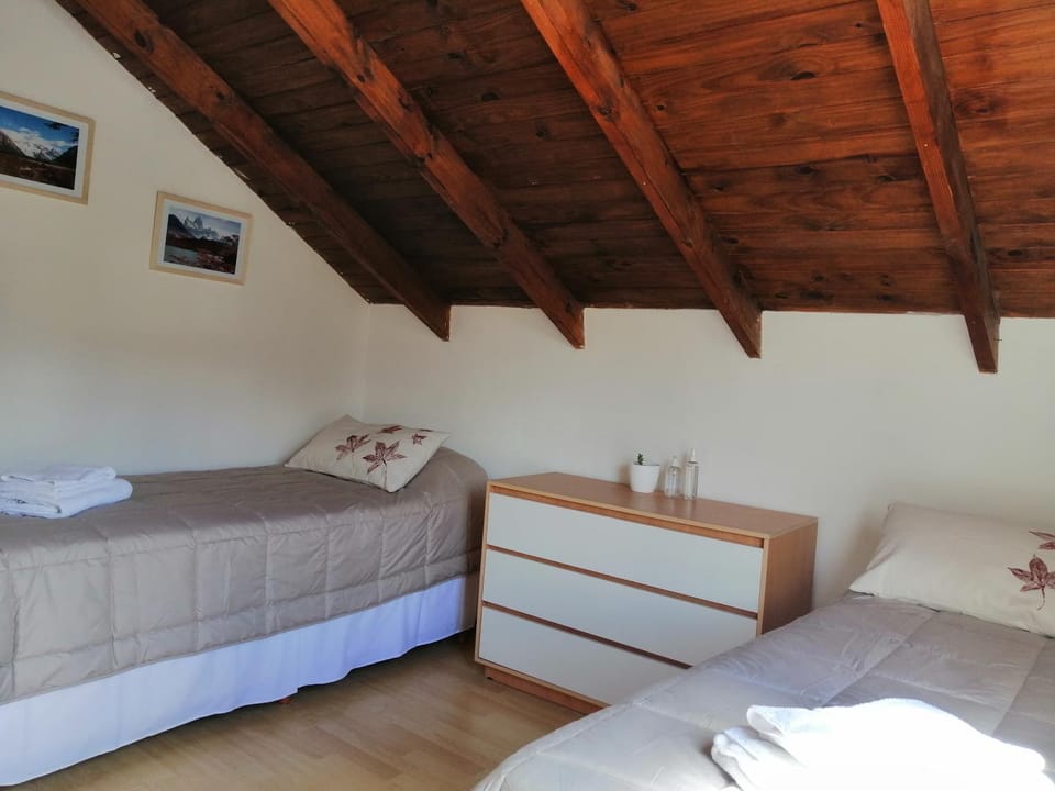 Yellow House Cottage Vacation rental in El Chaltén