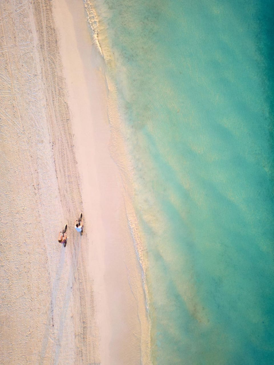 Bird's eye view, Beach, Sea view, group of guests