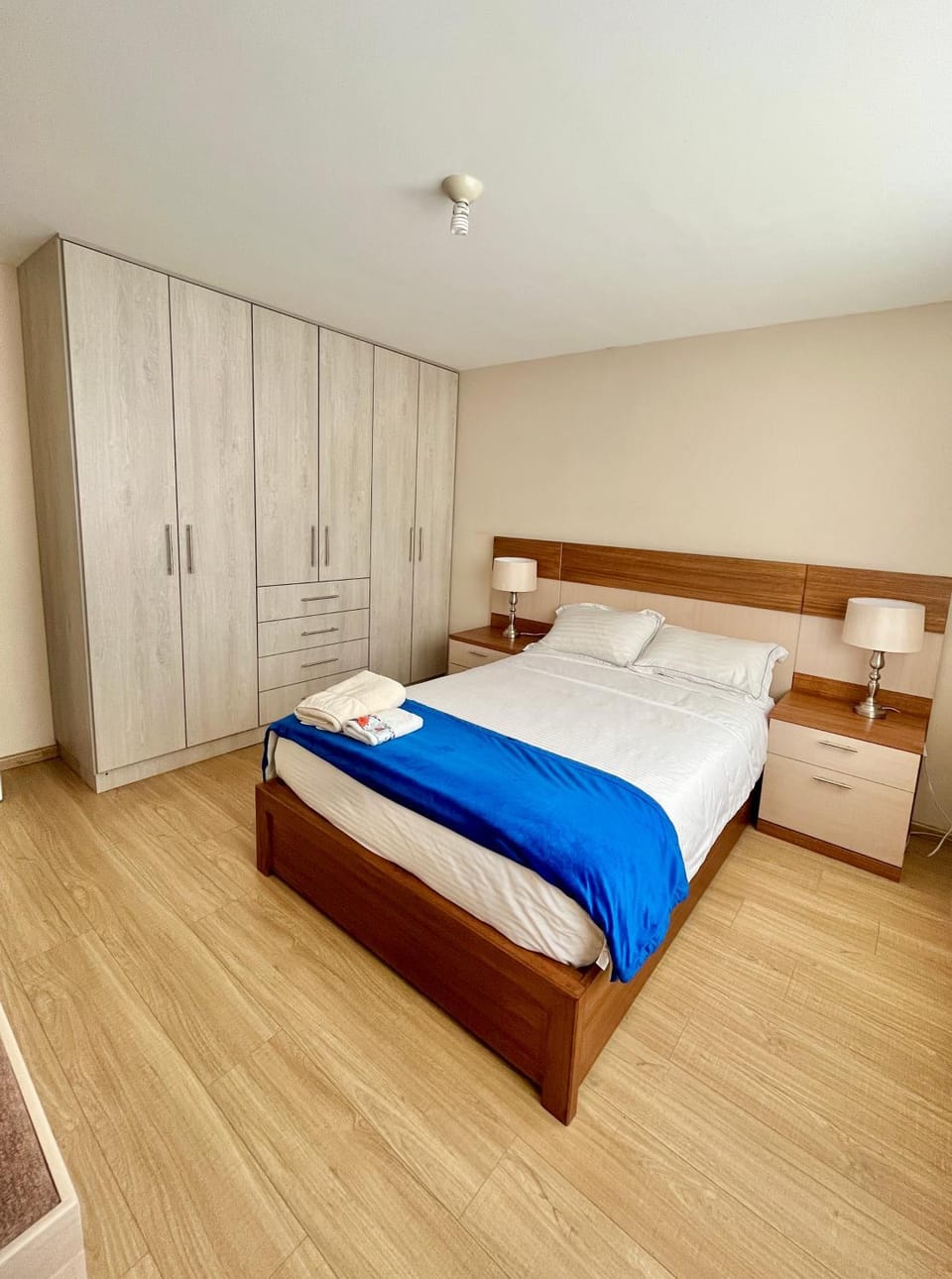 Bed, Photo of the whole room