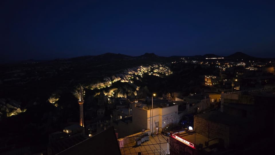 Night, Bird's eye view
