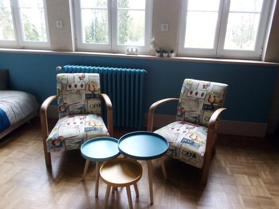 Property building, Seating area