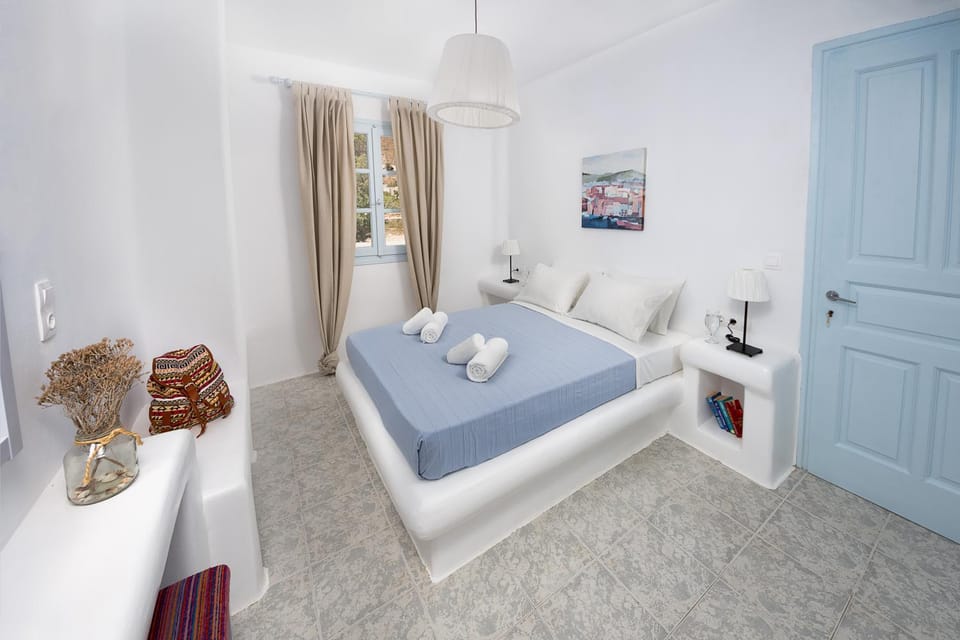 Day, Photo of the whole room