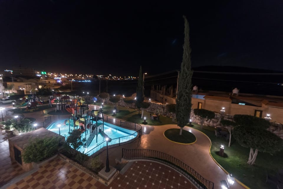 Seven Gardens Pro Resort in Makkah Province